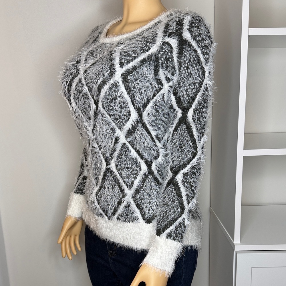 Neiman Marcus Sweater Size Small